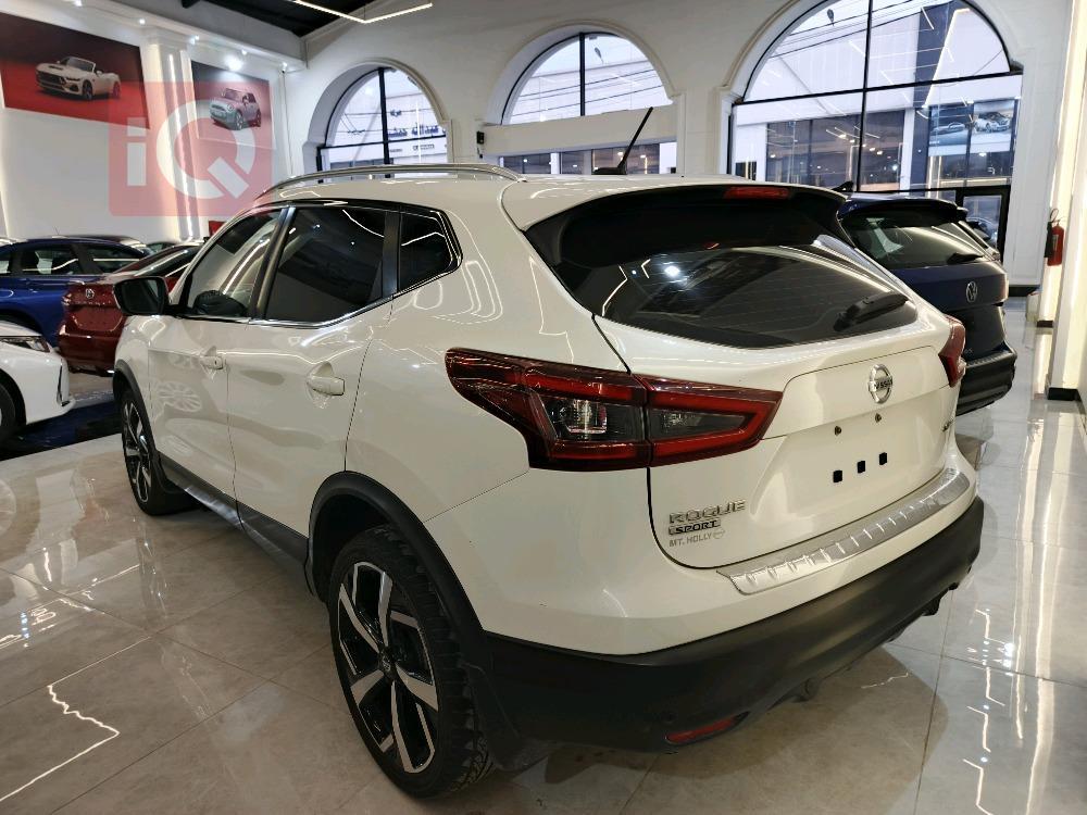 نيسان روج سبورت